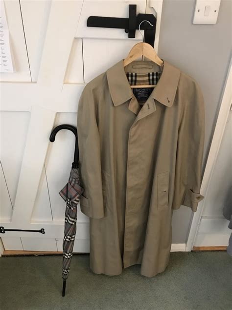 best place in london to thrift a burberry coat|VINTAGE BURBERRY STORE .